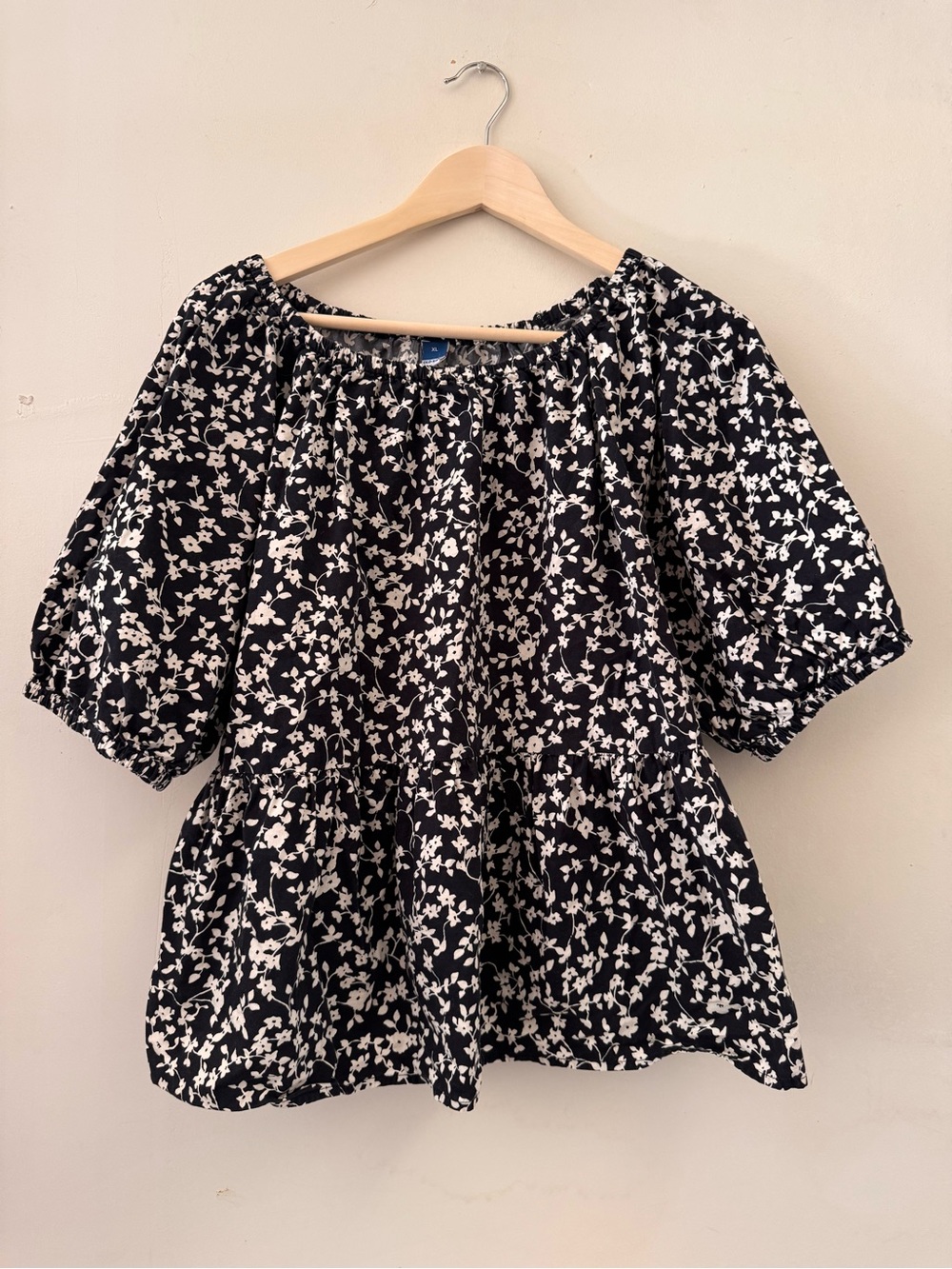 Old Navy Black and White Floral Peasant Tunic